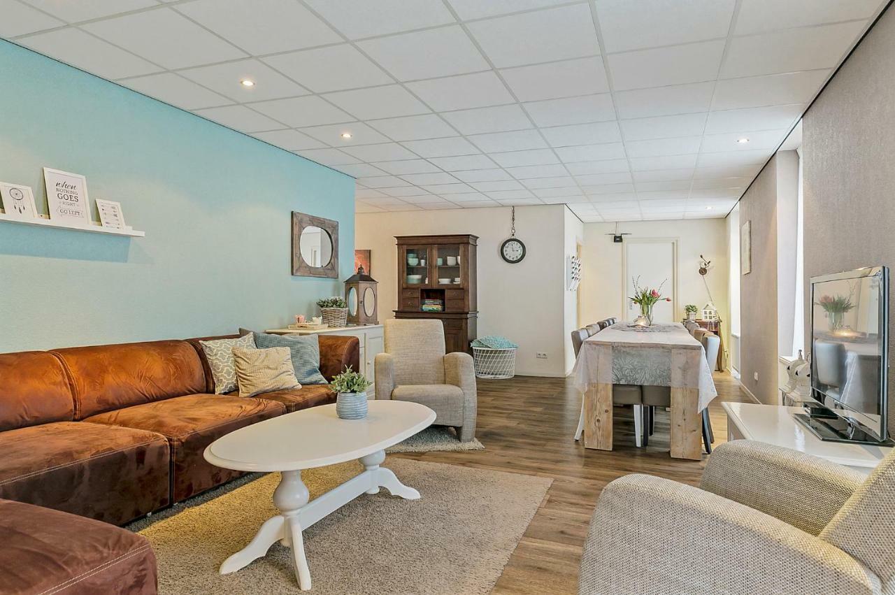 Sfeervol 6 Persoons Appartement - Van Alle Gemakken Voorzien! Bakkeveen Ngoại thất bức ảnh